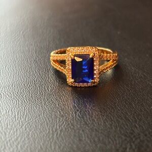 Gold Ring with Sapphire Blue Gemstone